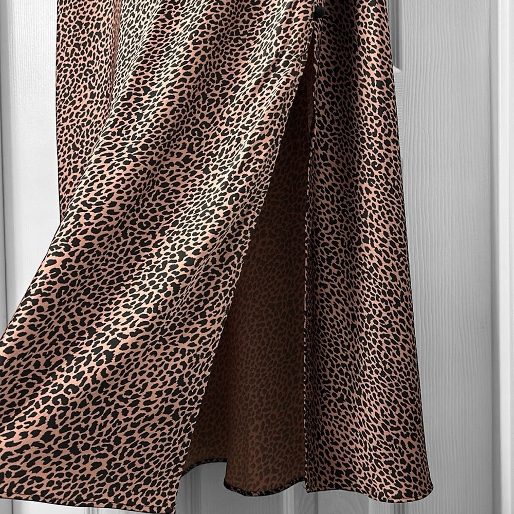 New! Victoria's Secret Leopard Side Slit Satin Skirt - Picture 3 of 10